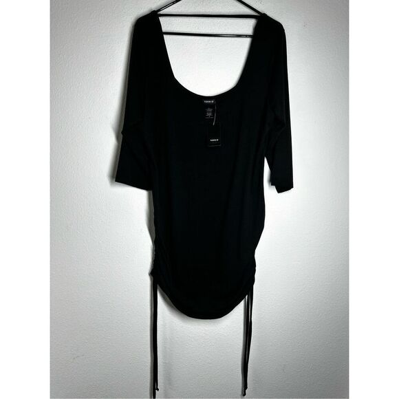 NWT Torrid Black Long Sleeve T-Shirt Tunic Size 2X - Picture 1 of 12